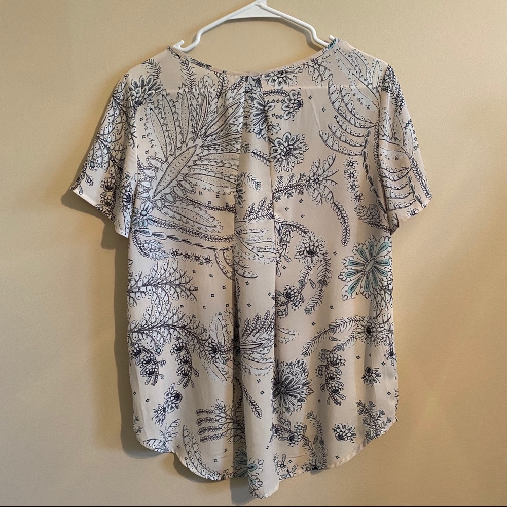 Premise Patterned Top - Picture 2 of 3